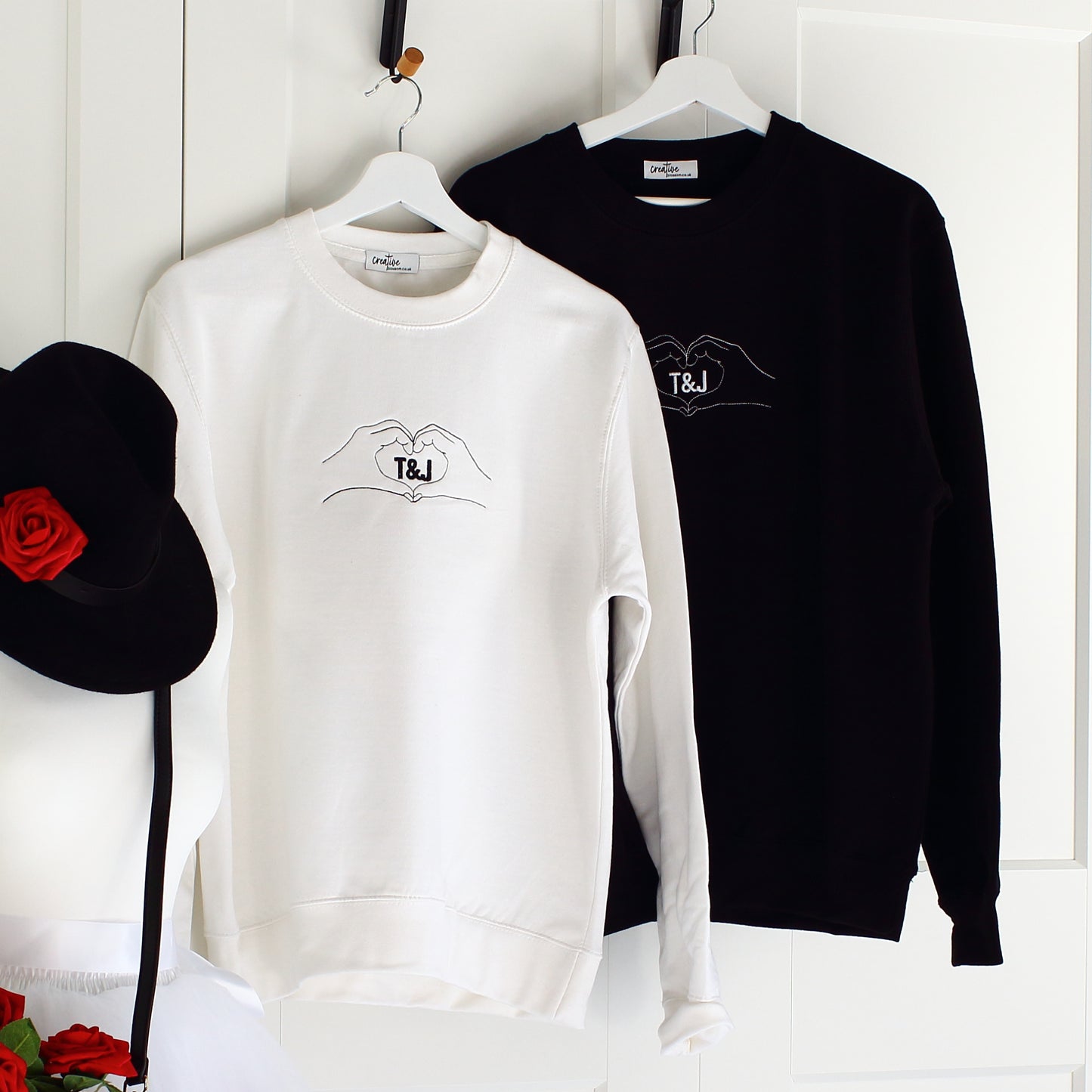 Line-art Sweatshirt - Let's make a heart