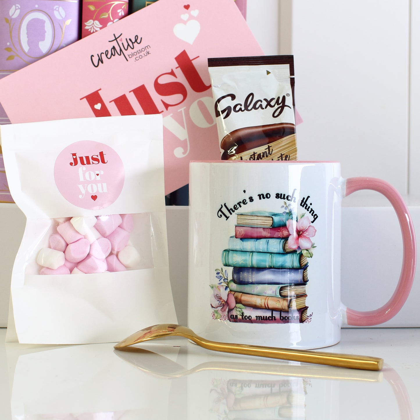 NEW - Book Lover Hot Chocolate Gift Set