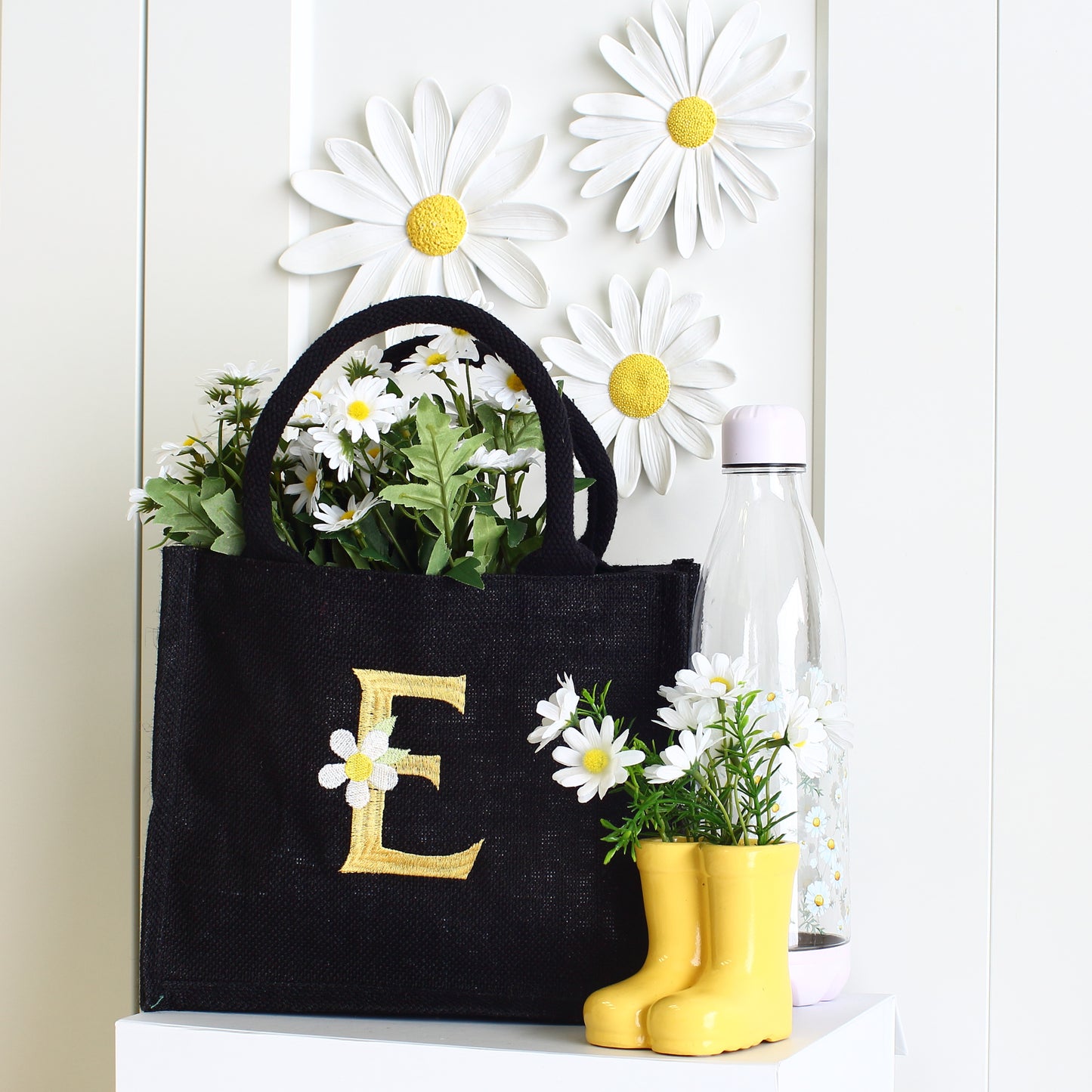 Embroidered - Daisy Initial