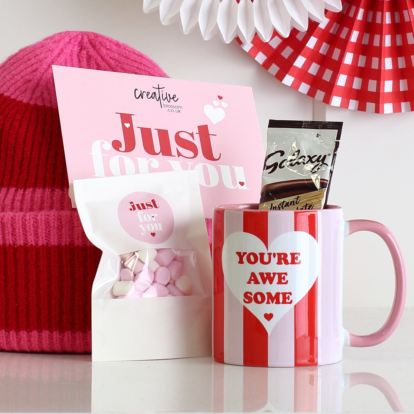 NEW - Awesome Hat Gift Set