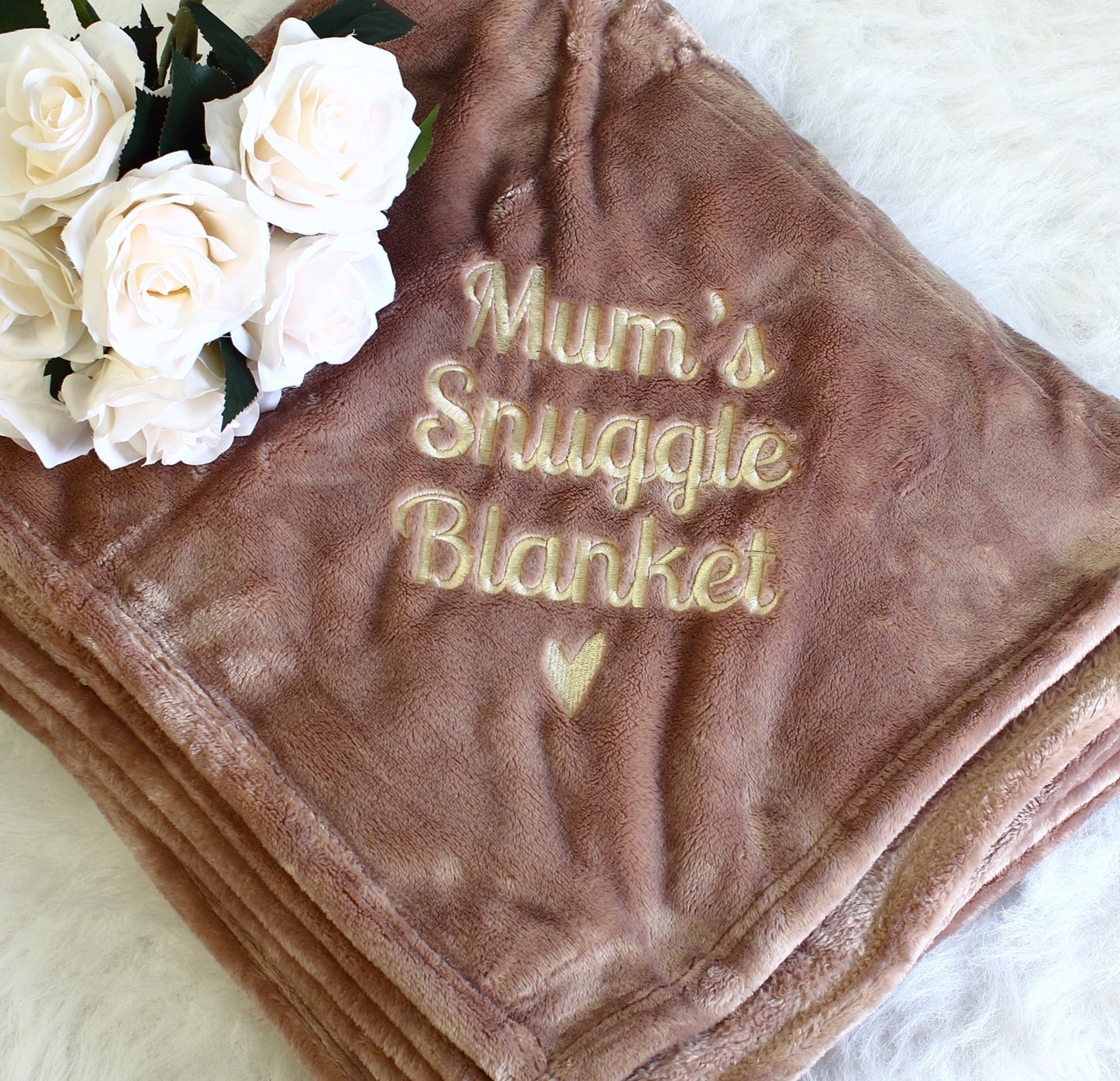 NEW - Embroidered Blanket - Name's snuggle